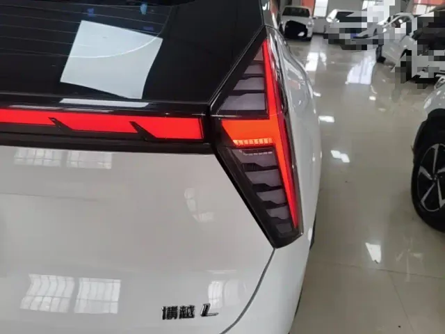 Geely Boyue L — Фото автомобиля 7
