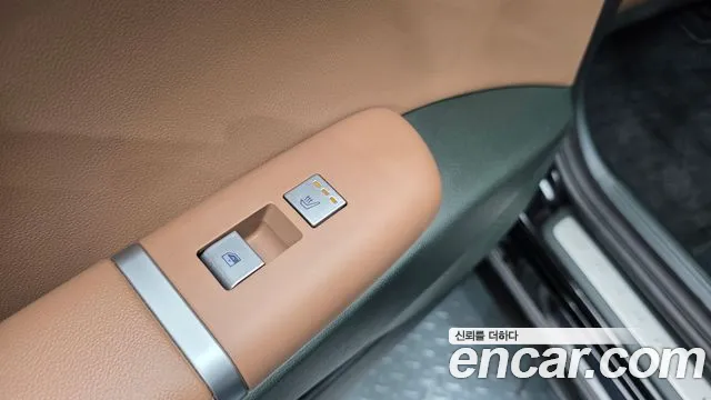 Hyundai Grandeur GN7 — Фото автомобиля 30