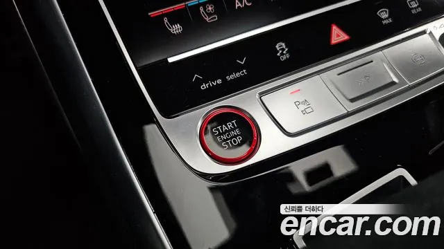 Audi RSQ8 — Фото автомобиля 22