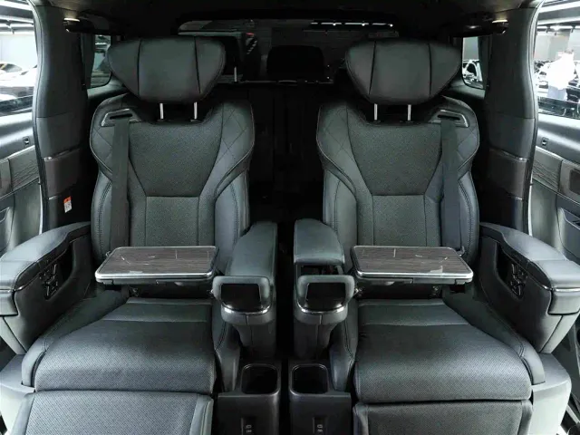 Toyota Vellfire — Фото автомобиля 14