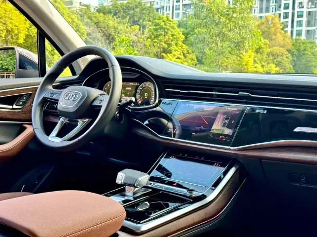 Audi Q7 — Фото автомобиля 8