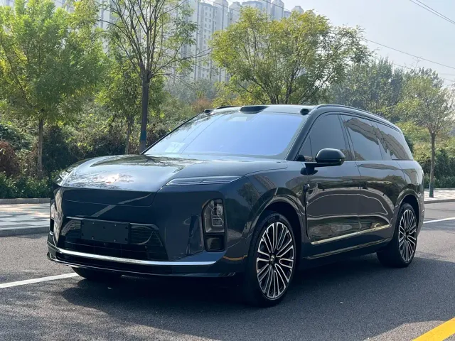 Фотография автомобиля — Nio ES8