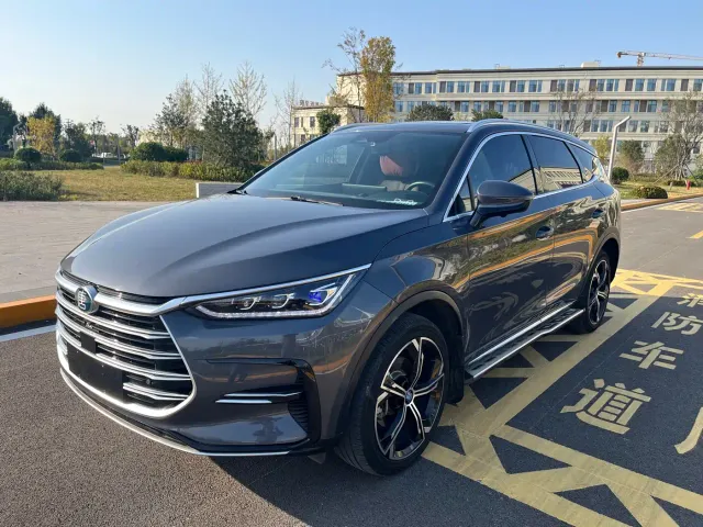 Фотография автомобиля — BYD Tang