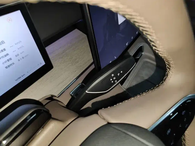 Chery Tiggo 8 PLUS — Фото автомобиля 13