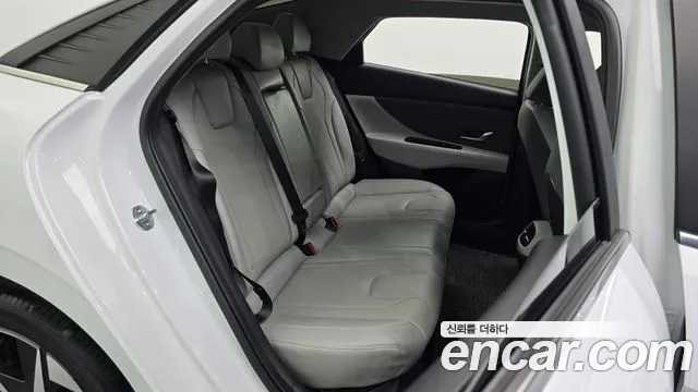 Hyundai Avante CN7 — Фото автомобиля 26