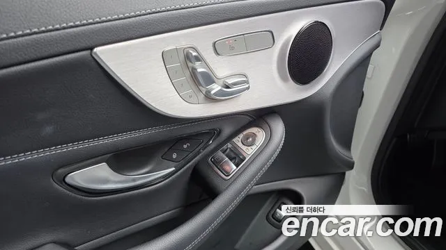 Mercedes-Benz C-Class — Фото автомобиля 18