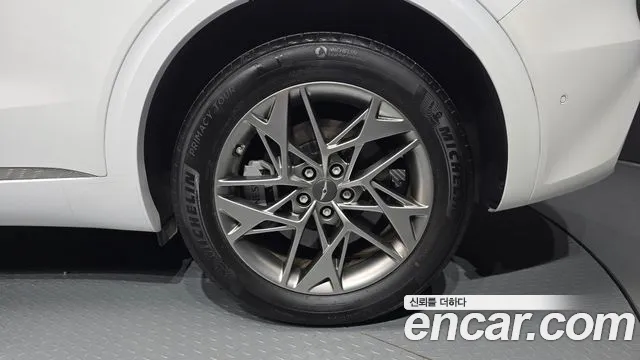 Genesis GV70 — Фото автомобиля 6