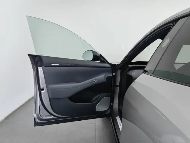 Xiaomi Auto Xiaomi YU7 2025 Extended Range RWD Edition — Фото автомобиля 8