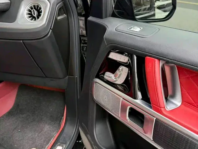 Mercedes-Benz G-Class — Фото автомобиля 3