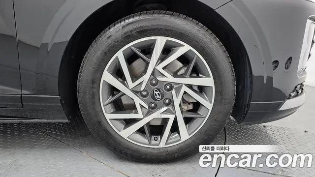 Hyundai Grandeur Grandeur (GN7) — Фото автомобиля 17