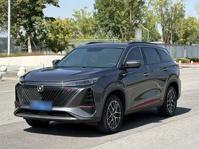 Фотография автомобиля — Changan CS75 Plus