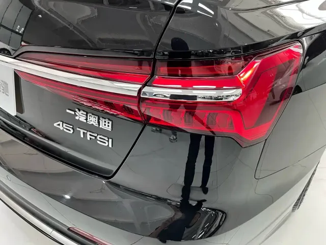 Audi A6L — Фото автомобиля 11