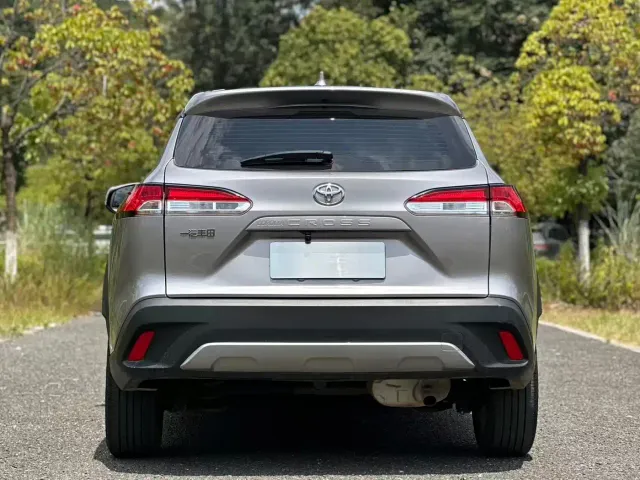 Toyota Corolla Cross — Фото автомобиля 5