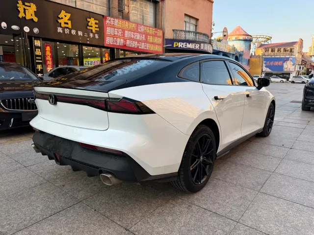 Changan UNI-V — Фото автомобиля 8