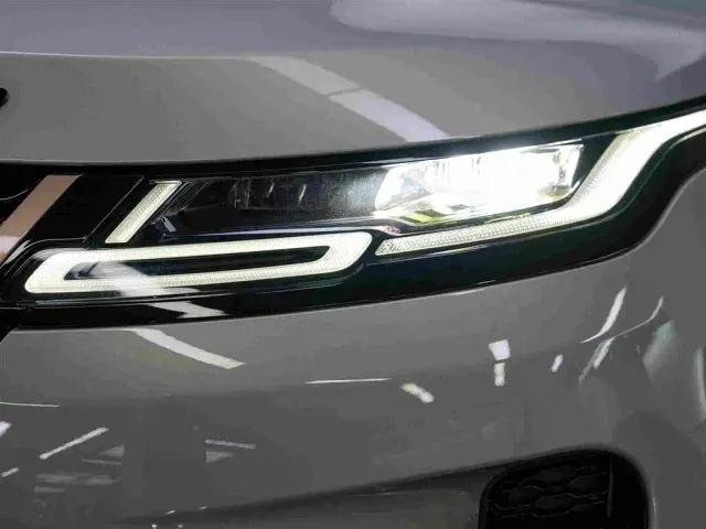Land Rover Range Rover Evoque — Фото автомобиля 13