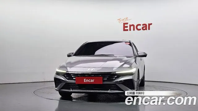 Hyundai Avante CN7 — Фото автомобиля 3