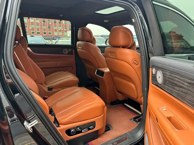 AITO Wenjie AITO M9 2024 Range Extender Ultra 52kWh 6-seater — Фото автомобиля 15