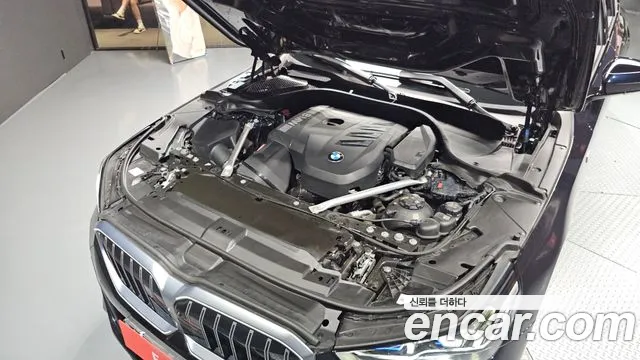BMW 5-Series — Фото автомобиля 5
