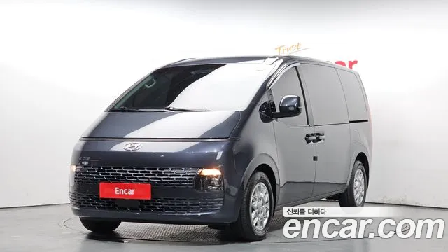 Фотография автомобиля — Hyundai Staria