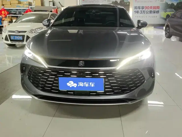 BYD Qin L — Фото автомобиля 2