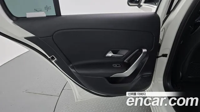 Mercedes-Benz A-Class W177 — Фото автомобиля 14