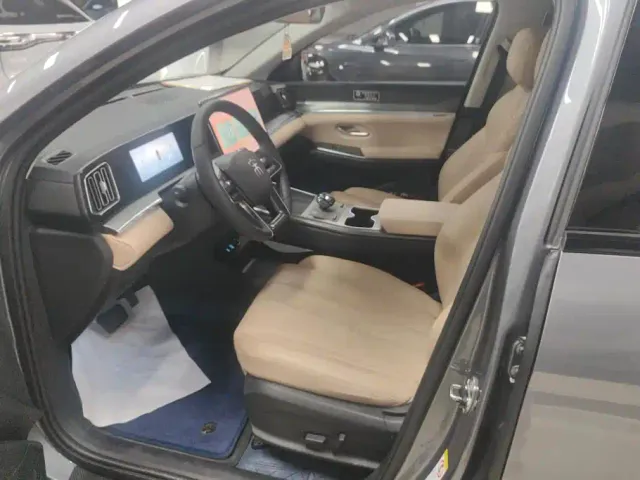 BYD Song Pro — Фото автомобиля 9
