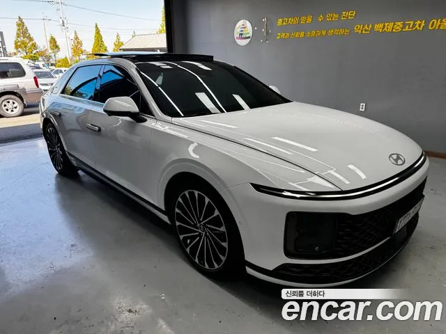 Фотография автомобиля — Hyundai Grandeur GN7
