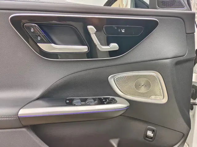 Mercedes-Benz C-Class — Фото автомобиля 10