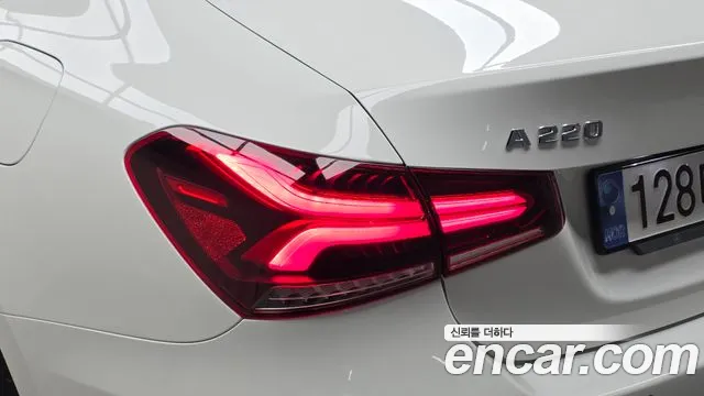 Mercedes-Benz A-Class W177 — Фото автомобиля 8
