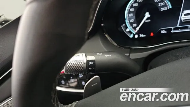 Genesis GV70 2.5T Бензин AWD — Фото автомобиля 25