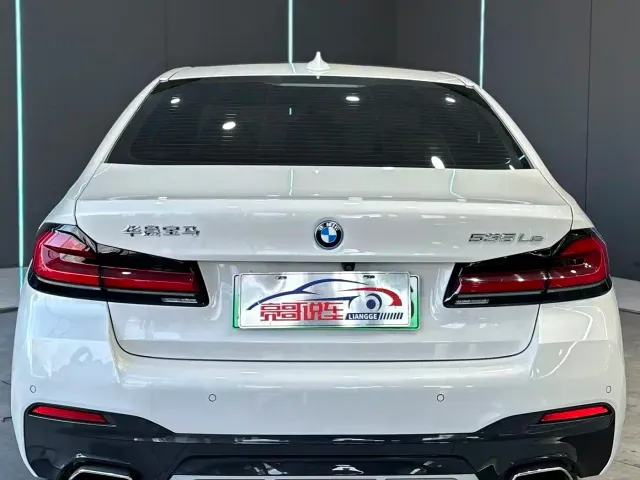 BMW 5 Series — Фото автомобиля 7