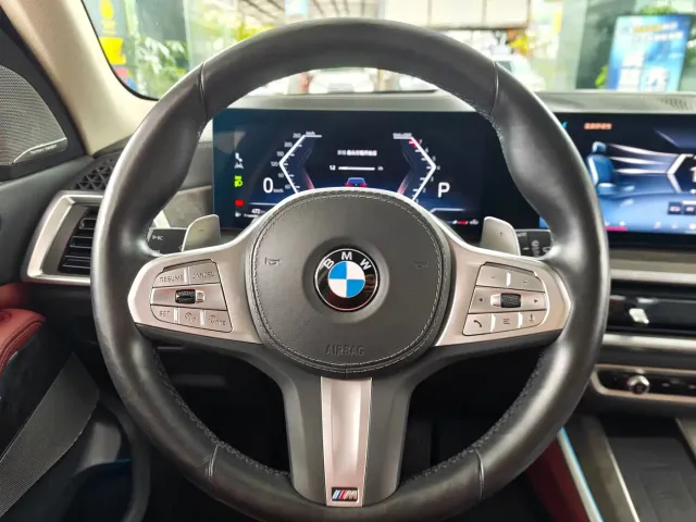 BMW X5 — Фото автомобиля 10