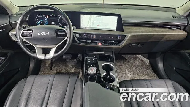 Kia K8 — Фото автомобиля 7