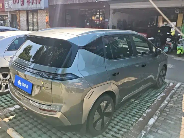 GAC Aion Y — Фото автомобиля 3