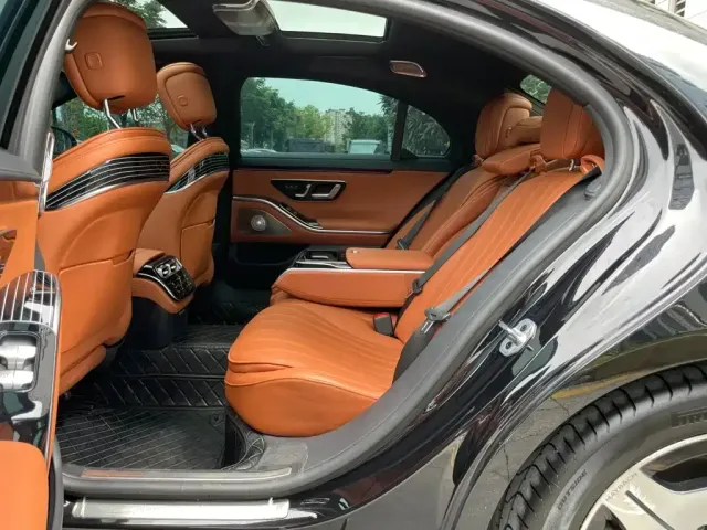 Mercedes-Benz S-Class — Фото автомобиля 12
