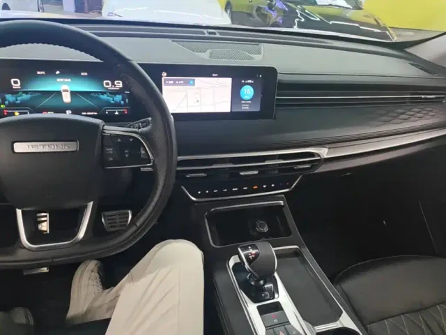 Jetour X70 Plus — Фото автомобиля 9