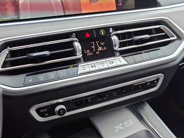 BMW X5 — Фото автомобиля 16