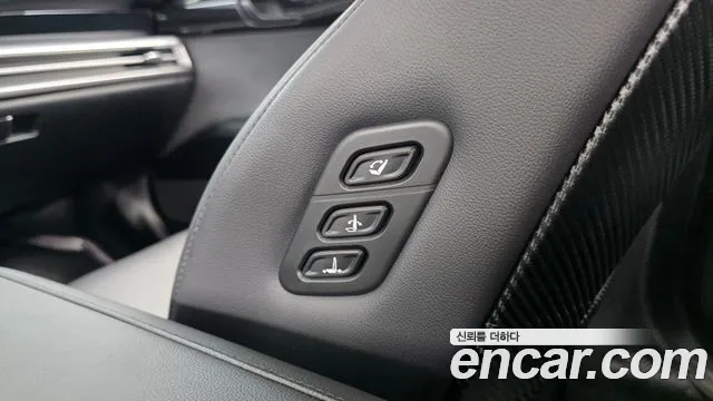 Hyundai Grandeur Grandeur (GN7) 3.5 LPG 2WD (Такси) — Фото автомобиля 25