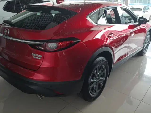 Mazda CX-4 — Фото автомобиля 3