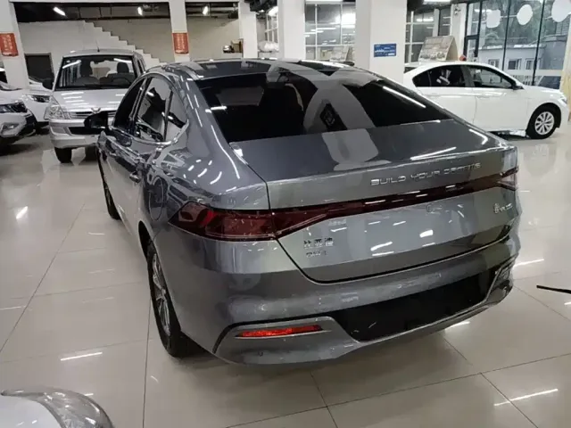 BYD Qin PLUS — Фото автомобиля 4