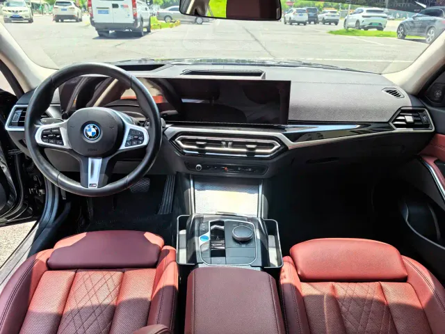 BMW i3 — Фото автомобиля 5