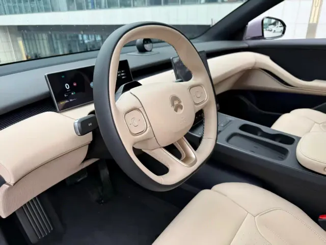 Nio ET5 Touring — Фото автомобиля 4