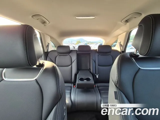 Genesis GV70 — Фото автомобиля 10