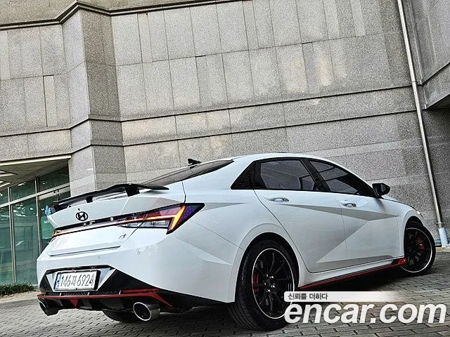 Hyundai AVANTE — Фото автомобиля 2