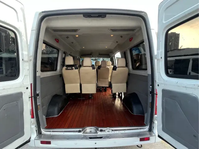 Maxus Xintu V80 — Фото автомобиля 13