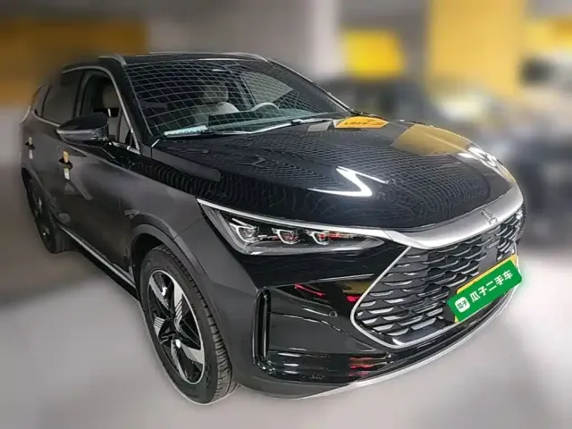BYD Tang — Фото автомобиля 5