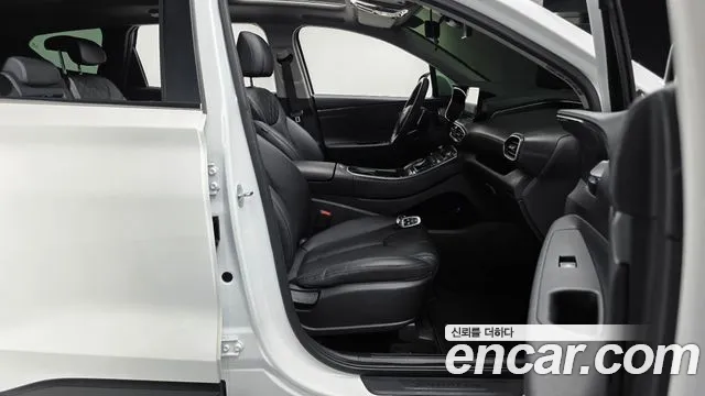 Hyundai Santa Fe — Фото автомобиля 16