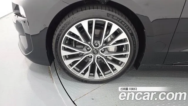 Audi A6 e-tron — Фото автомобиля 5