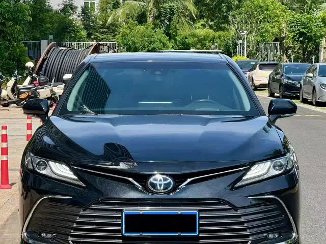 Toyota Camry — Фото автомобиля 2