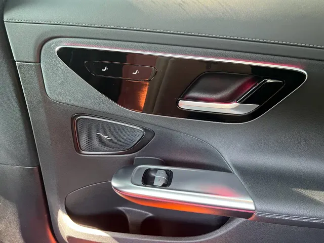 Mercedes-Benz C-Class — Фото автомобиля 17